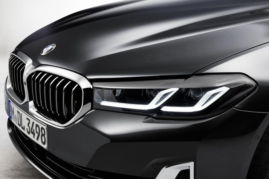Детали экстерьера BMW 530i Touring Luxury Line (G31) 2020 года  (WW) (фото 21 из 73)